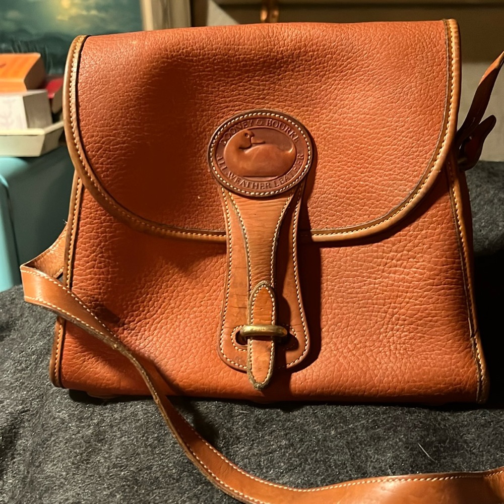 Vintage Dooney and Bourke British Tan